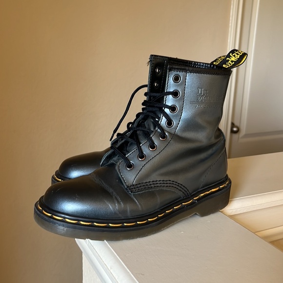 Silver/bluish Doc Martens - Picture 2 of 9